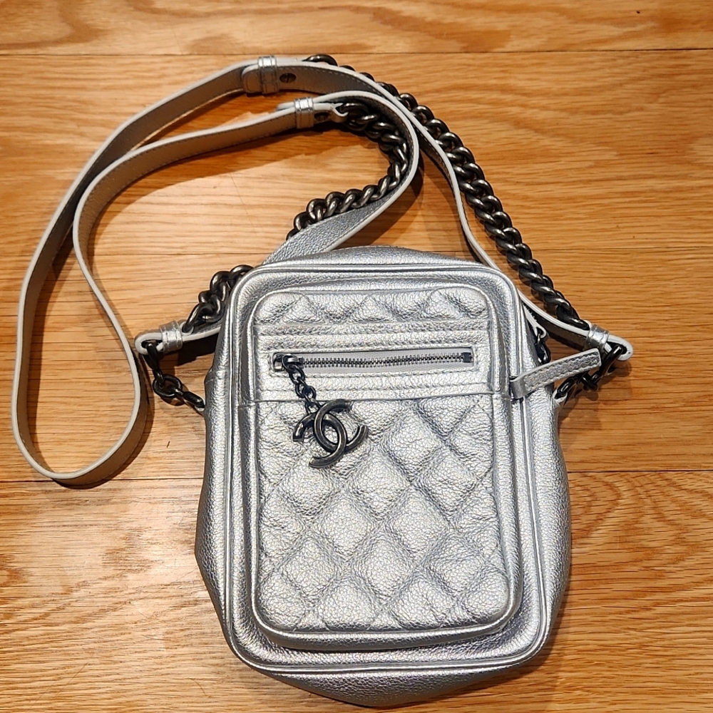 Chanel Sillver Casual Rock Crossbody bag